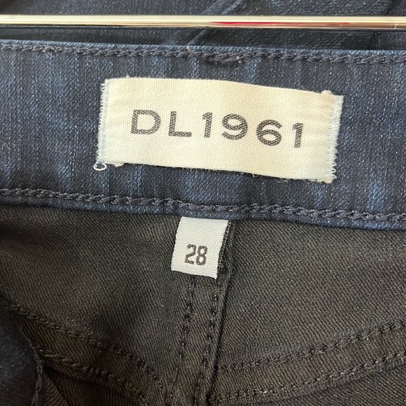 DL1961 Amanda Jean in Token Size 28 - Picture 5 of 8